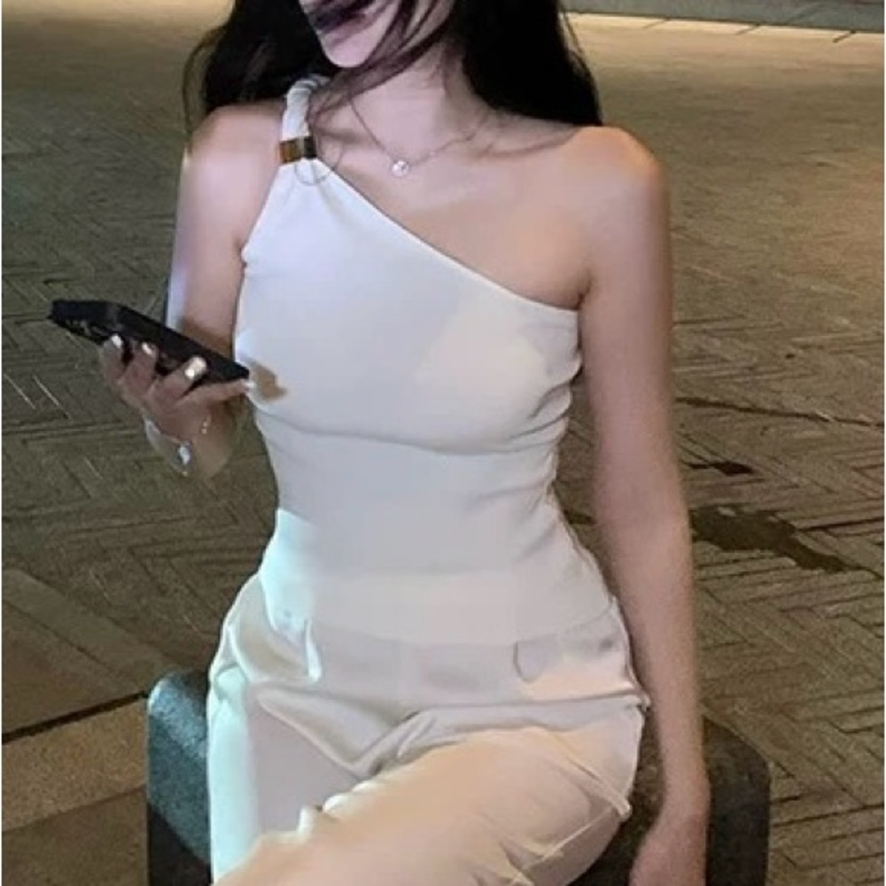 Elegant One-Shoulder White knit top